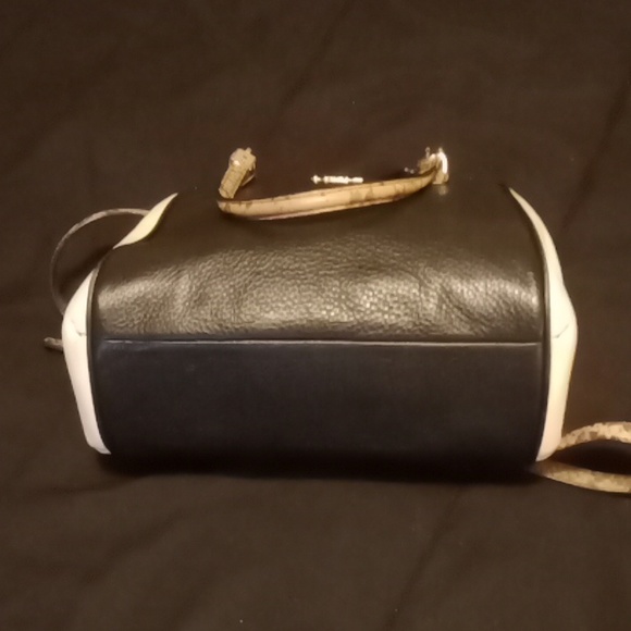 Vintage Coach Crossbody Purse - Picture 8 of 10